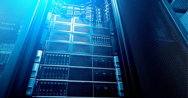 DRaaS vs Traditional Backup - featured